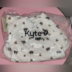 NWT Kyte Baby honeybear sleep sack